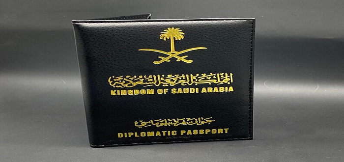 هل يتم سحب جواز السفر الدبلوماسي السعودي من المتقاعدين؟ والفئات المستحقة للجواز
