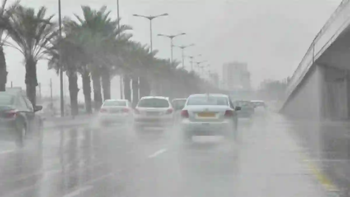 أمطار غزيرة وسيول على عدة مناطق بالمملكة