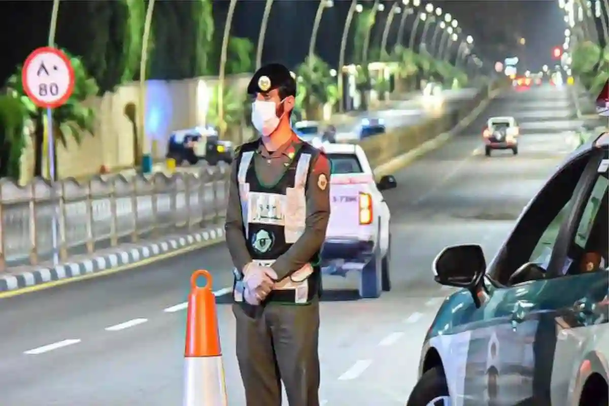  المرور يتوعد بغرامة مالية على الوقوف في أماكن ذوي الإعاقة