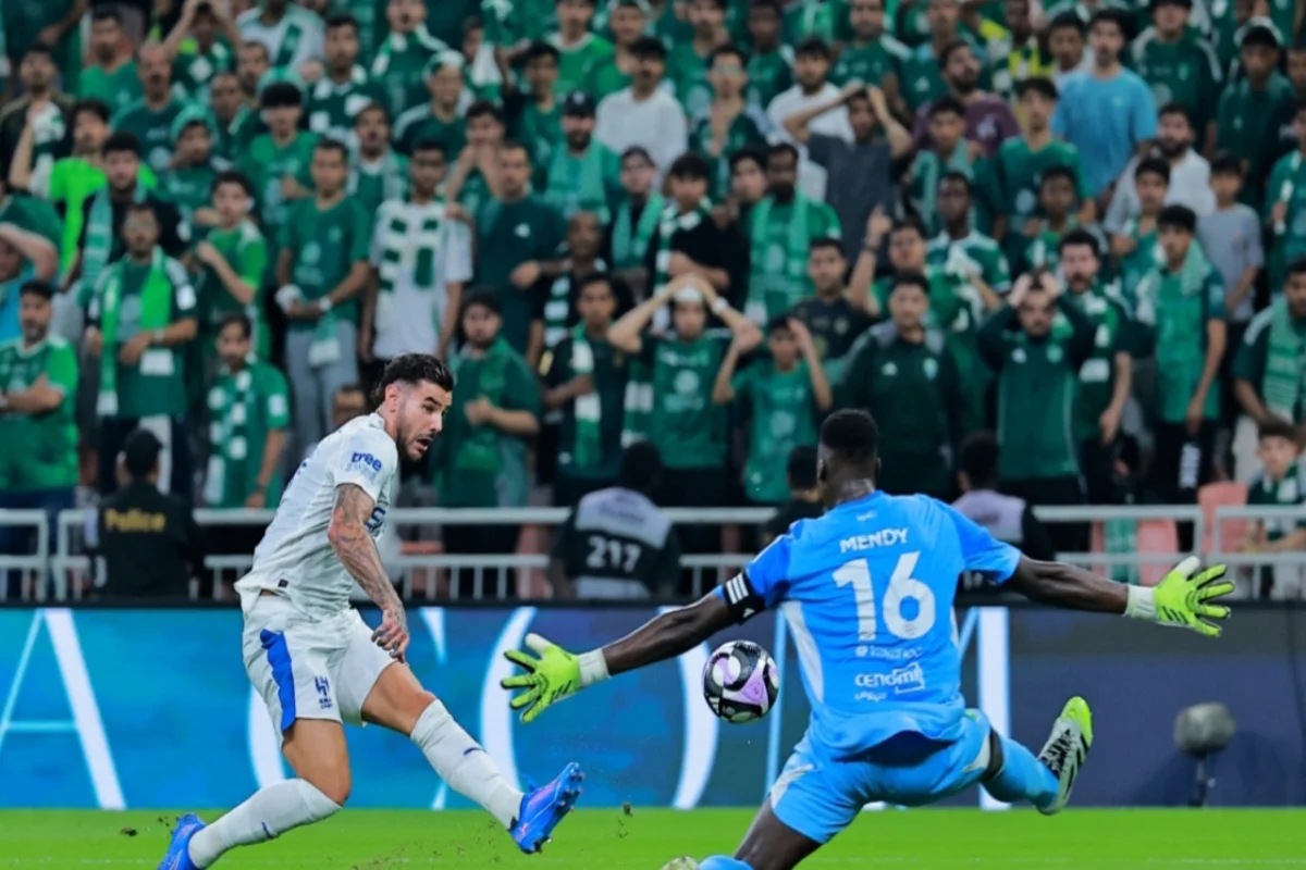 الهلال والاهلي السعودي