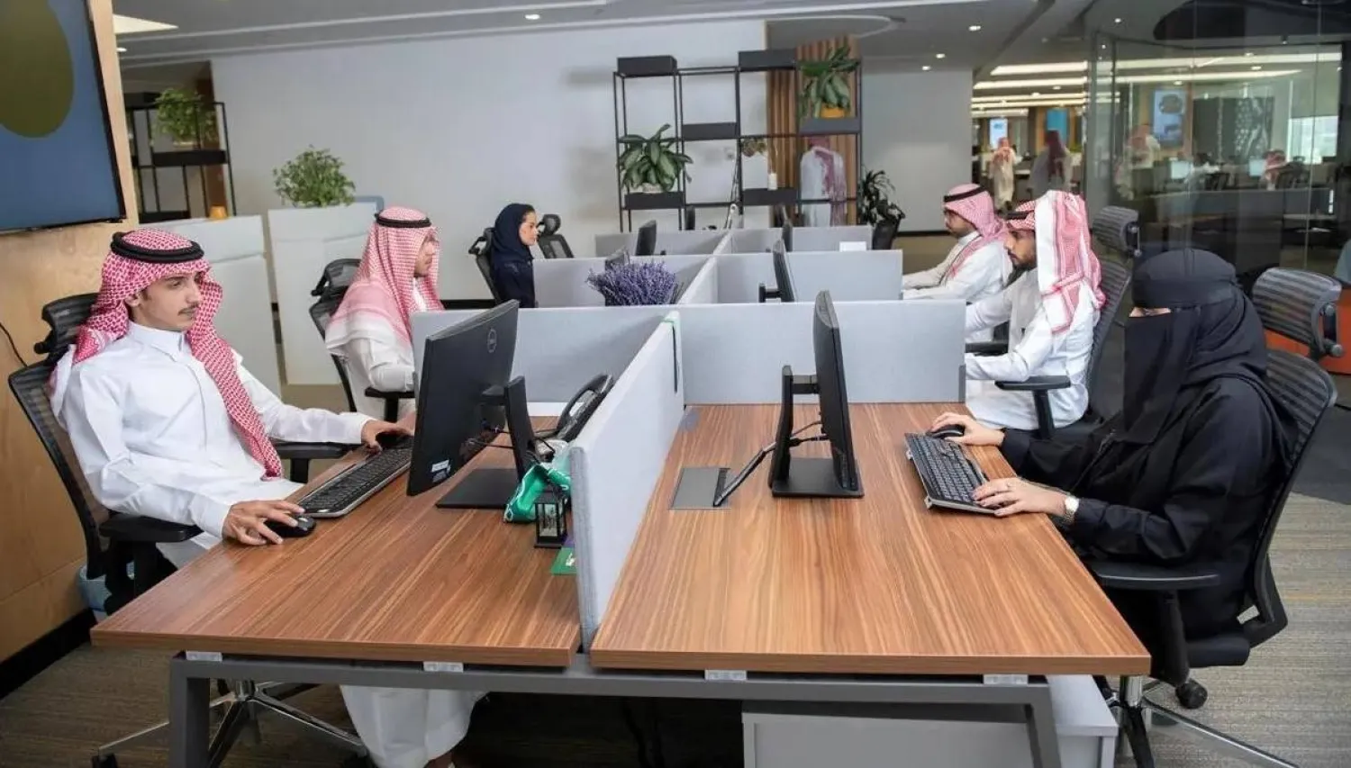 سوق العمل السعودي
