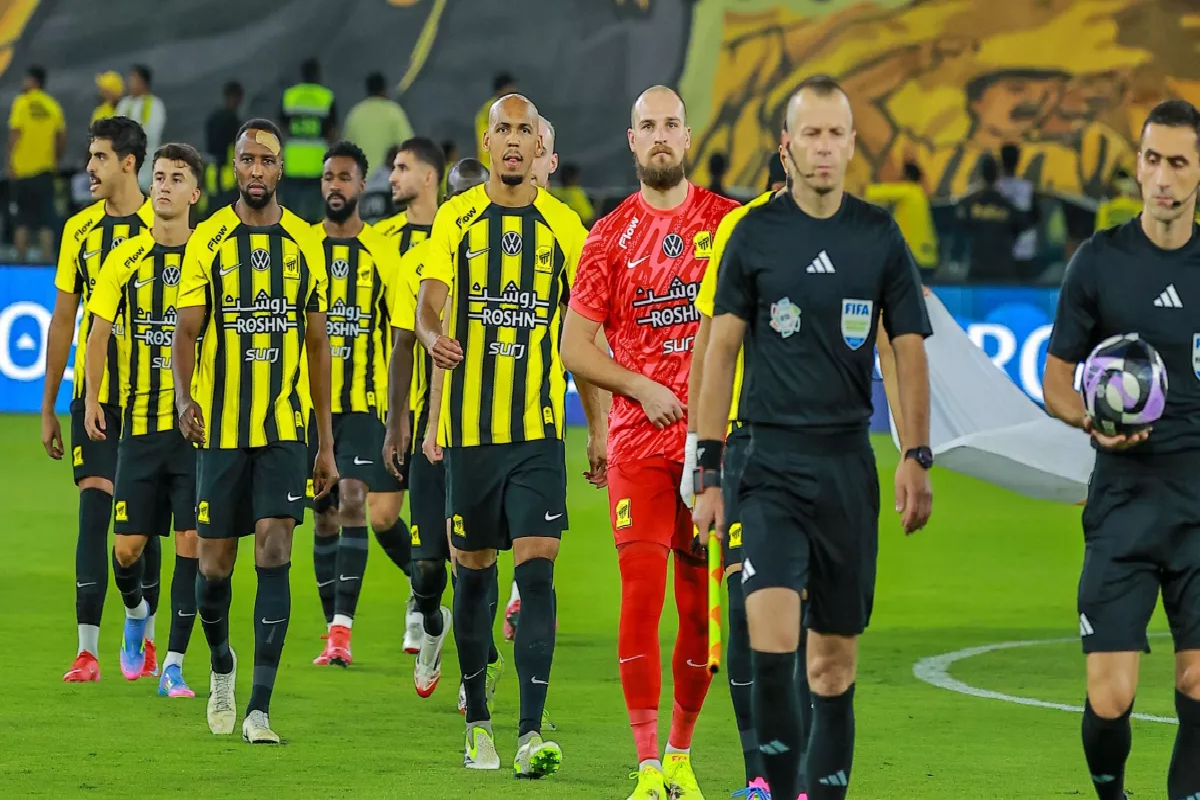 رغم العروض الأوروبية .. لماذا يتمسك الاتحاد بلاعبه الألباني؟